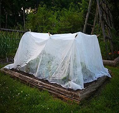 0.9oz 10x100ft Heavy Floating Row Cover and Plant Blanket F4535
