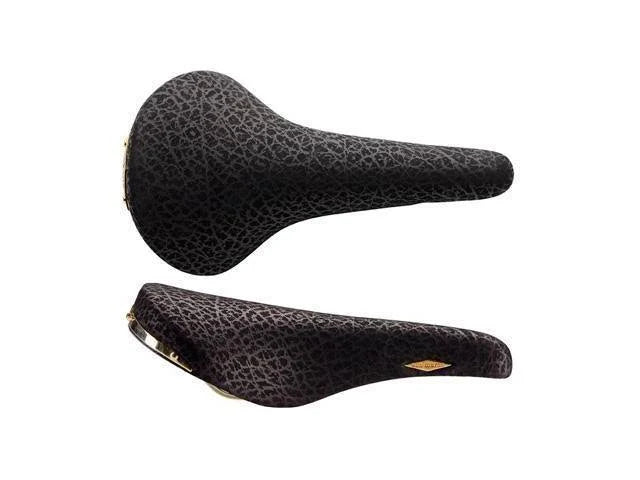 Rino Black Saddle R302