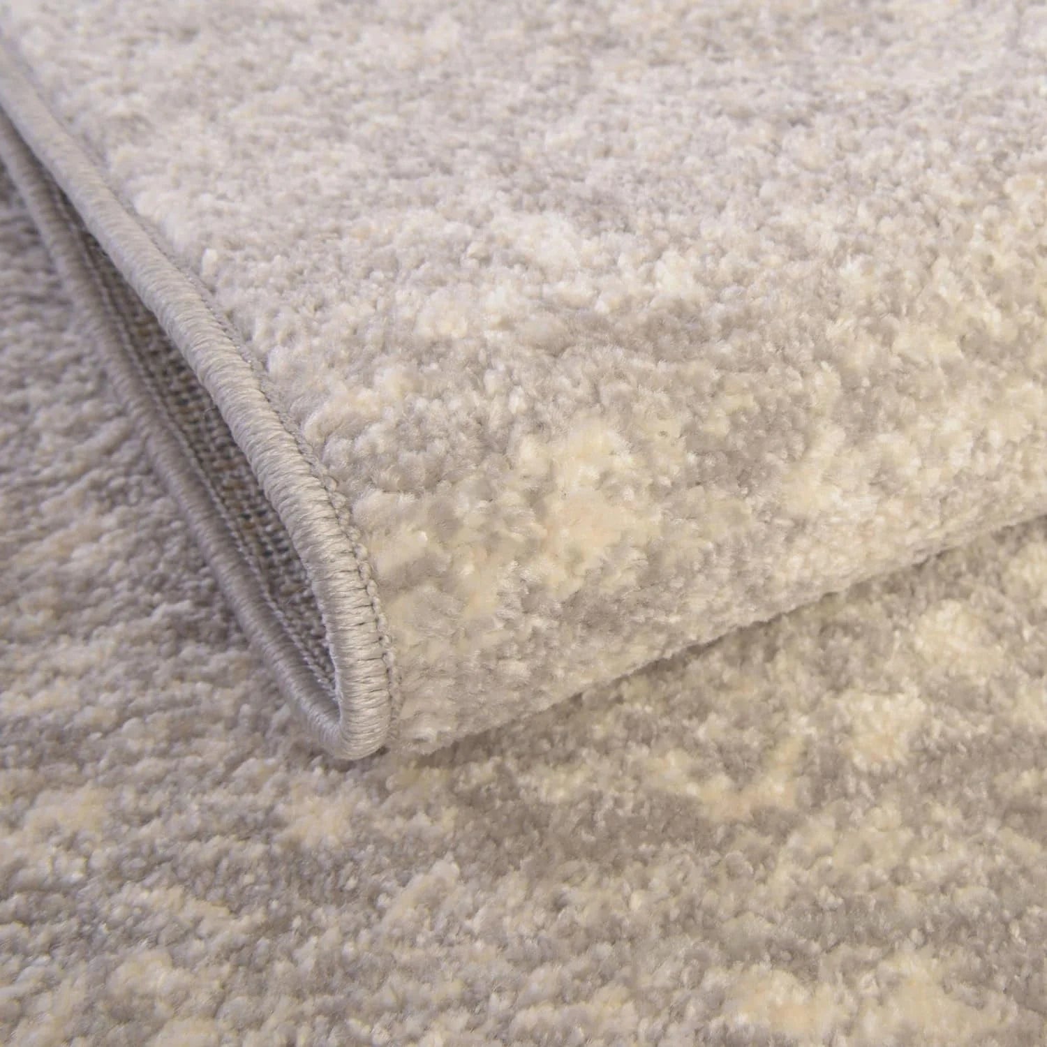 Octagon Gray Medium Rug G52739