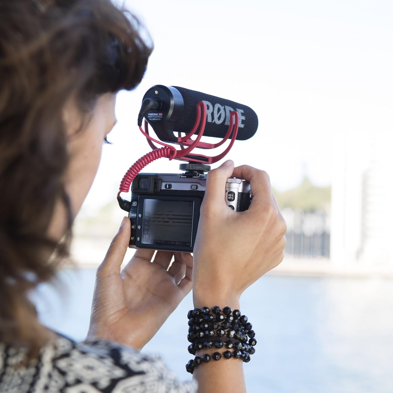 Lightweight On-Camera Microphone with Integrated Shockmount G1364