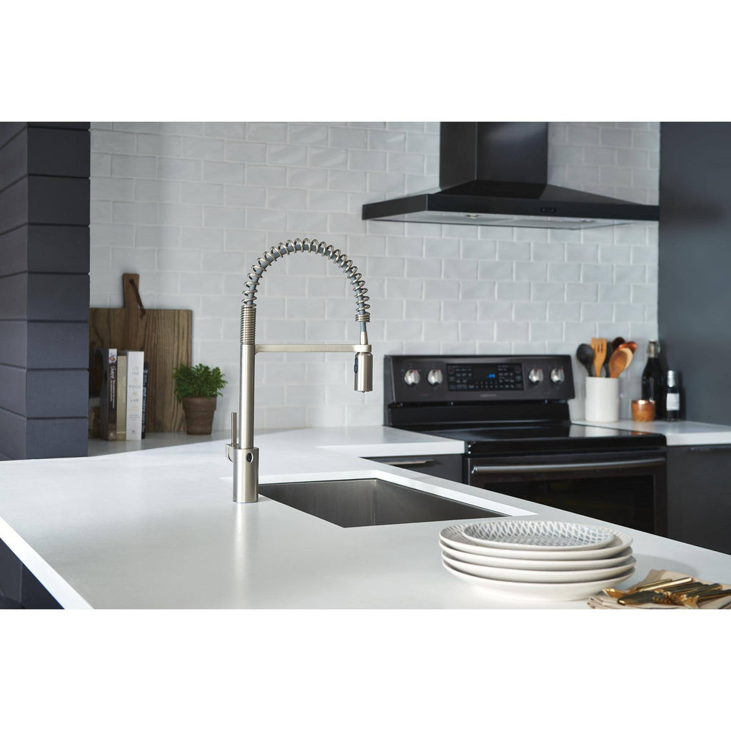 Matte Black One-Handle Pulldown Kitchen Faucet S825
