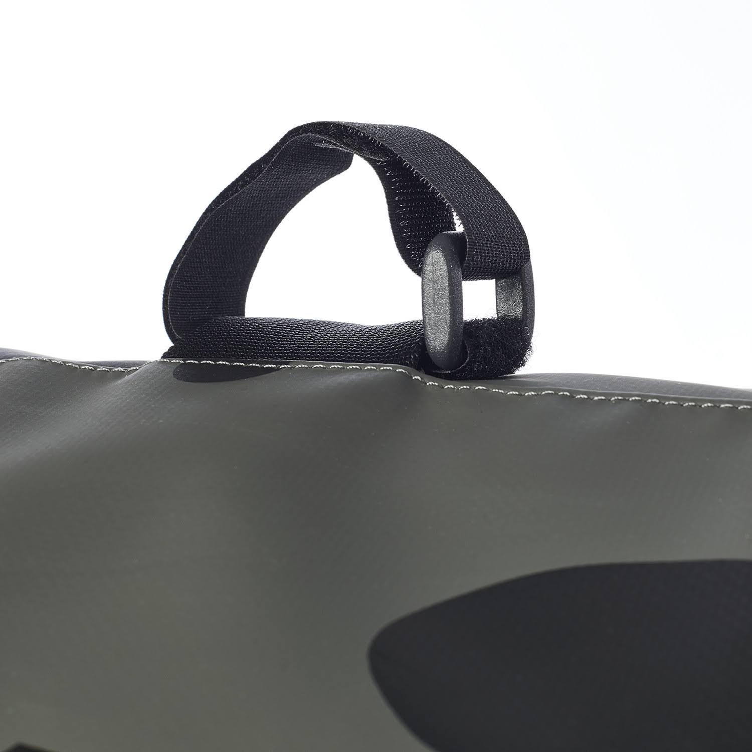 Small Camo Tailgate Cover X101915