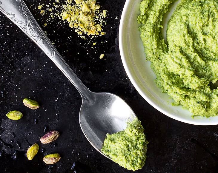 25 Pounds Pistachio Kernels P20745