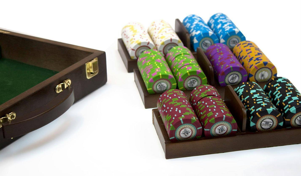 300ct Clay Gaming Chip Set in Walnut Case H178
