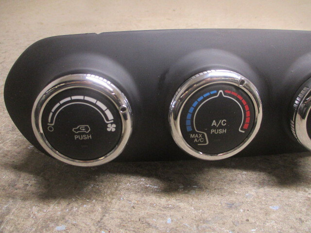 Pre-Owned Jeep Renegade Manual Climate AC Heater Temperature Control A2873