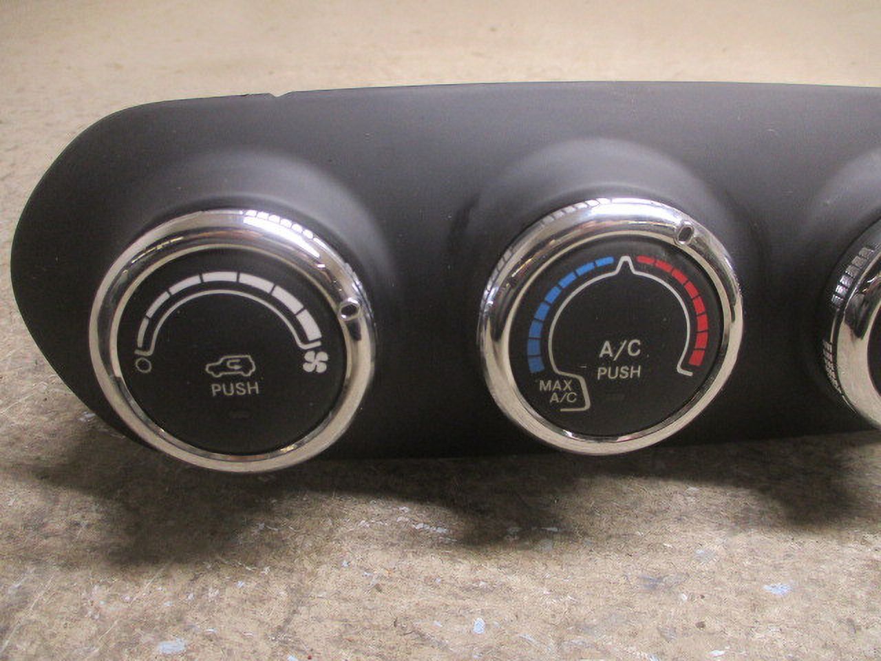 Pre-Owned Jeep Renegade Manual Climate AC Heater Temperature Control A2873