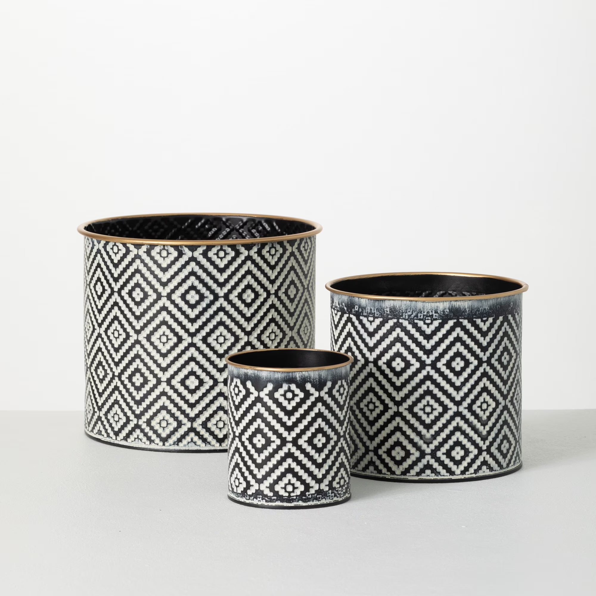 Geometric Motif Metal Planter Set of 3, Multicolored O389