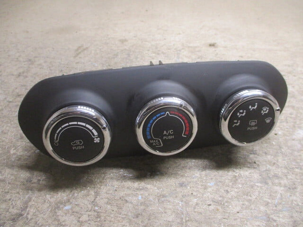 Pre-Owned Jeep Renegade Manual Climate AC Heater Temperature Control A2873