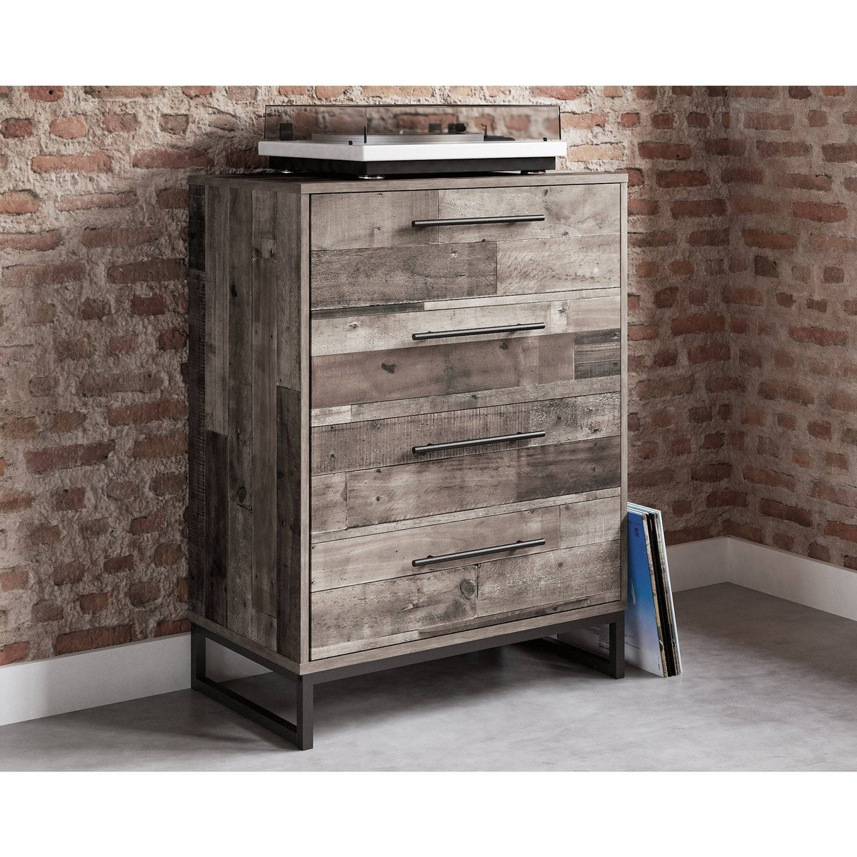 Gray Four Drawer Chest A8903