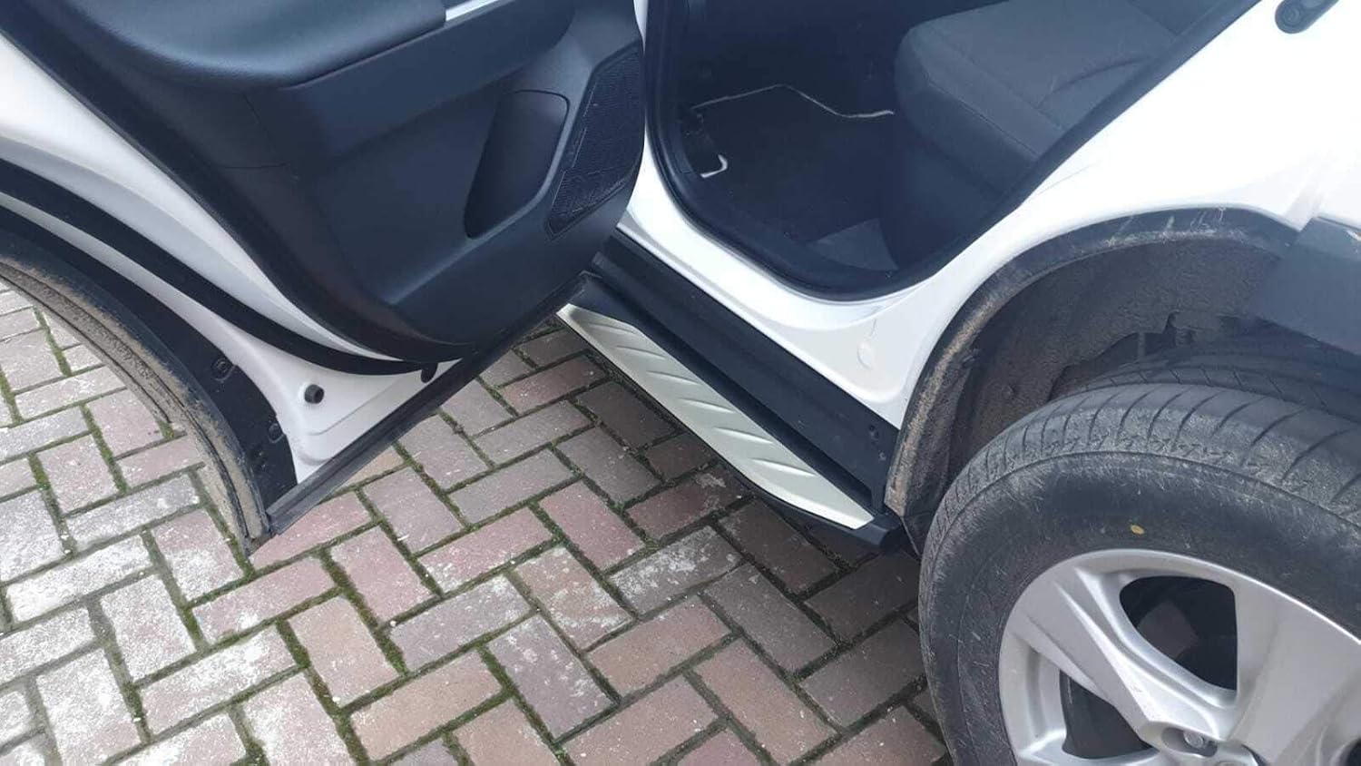 Running Boards Side Step Nerf Bar C840594