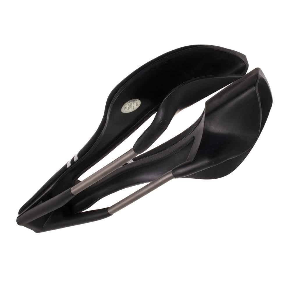 Black Superflow Saddle C530